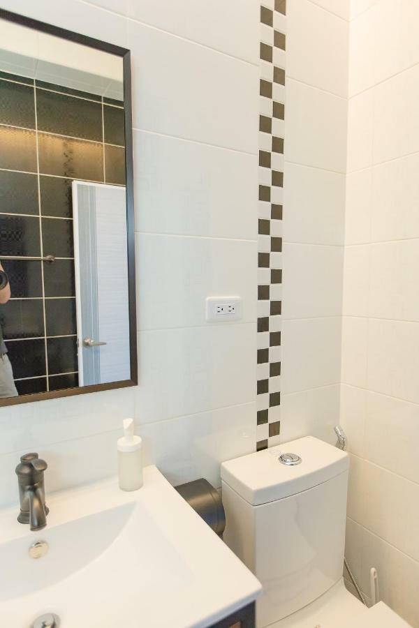 วา ฮา ฮา เฮาส์ Apartment ไถหนาน ภายนอก รูปภาพ